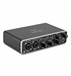 Behringer UMC 204 HD